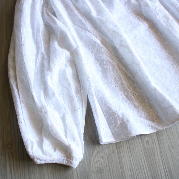 White Off the Shoulder Eyelet Puff Sleeve Blouse - Picture 6 of 9